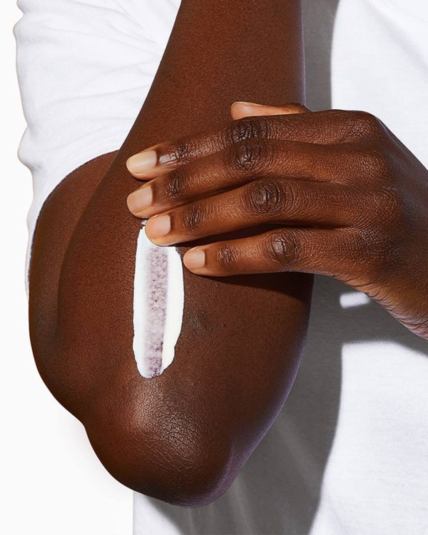 Hydrating Sheer Sunscreen Broad Spectrum SPF 30 for Face & Body - Image 8